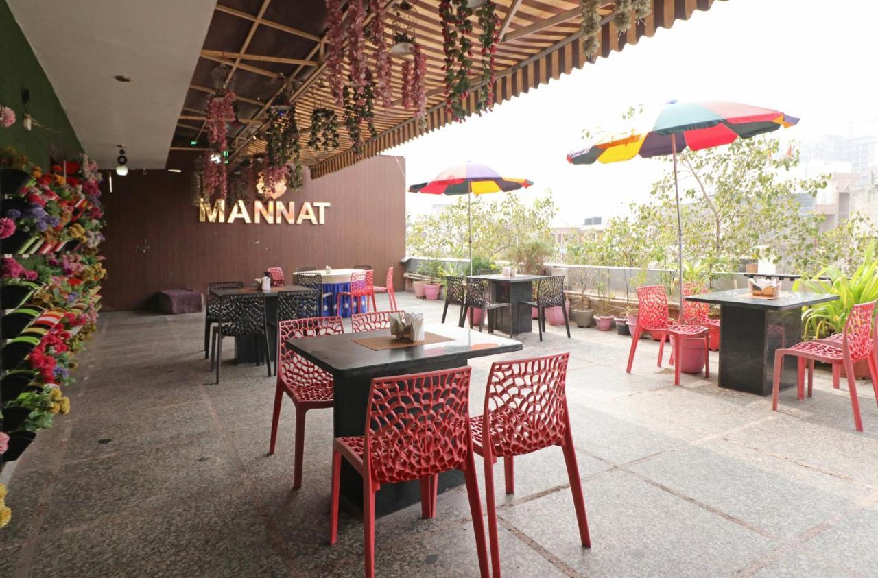 Hotel Mannat International By Mannat Нью-Дели Экстерьер фото